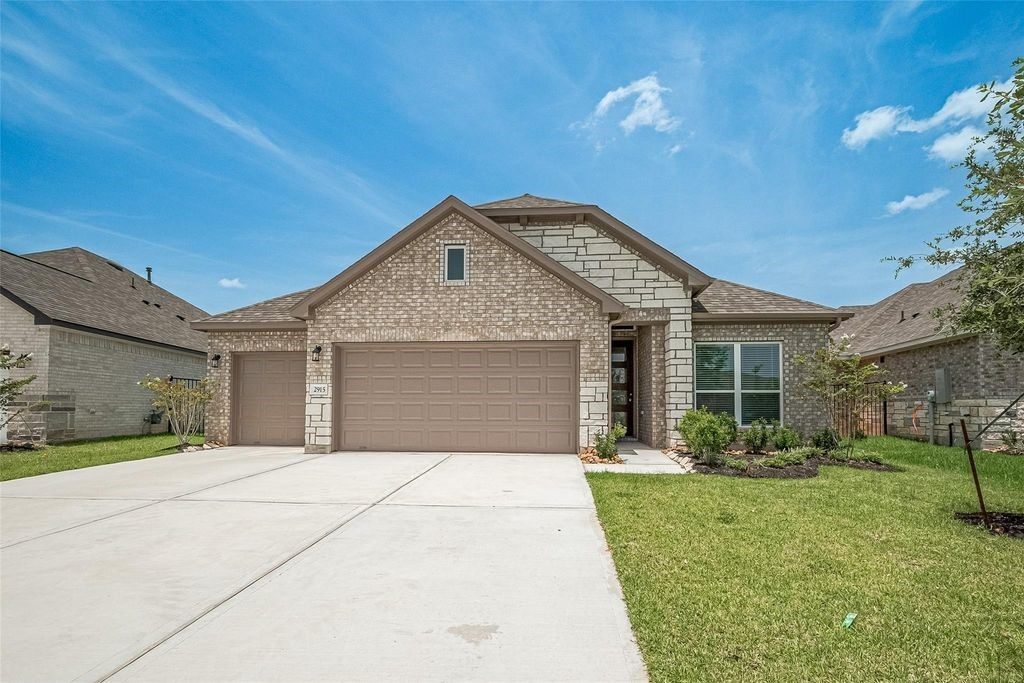1051 Comal Trail