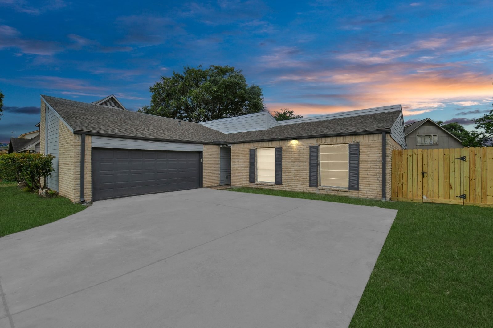 16006 Chimney Rock Road